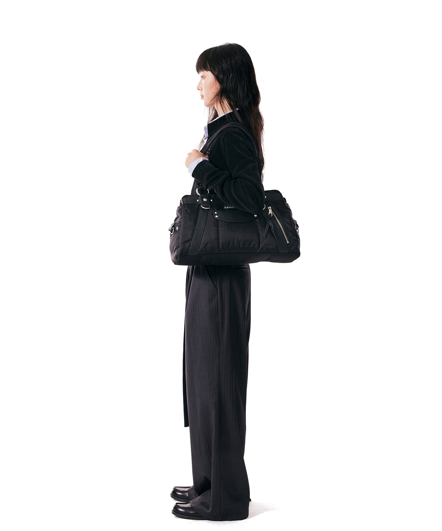 MUSINSA公式 | IUGAMAKARAS Studded Nylon Shoulder Bag (Black)