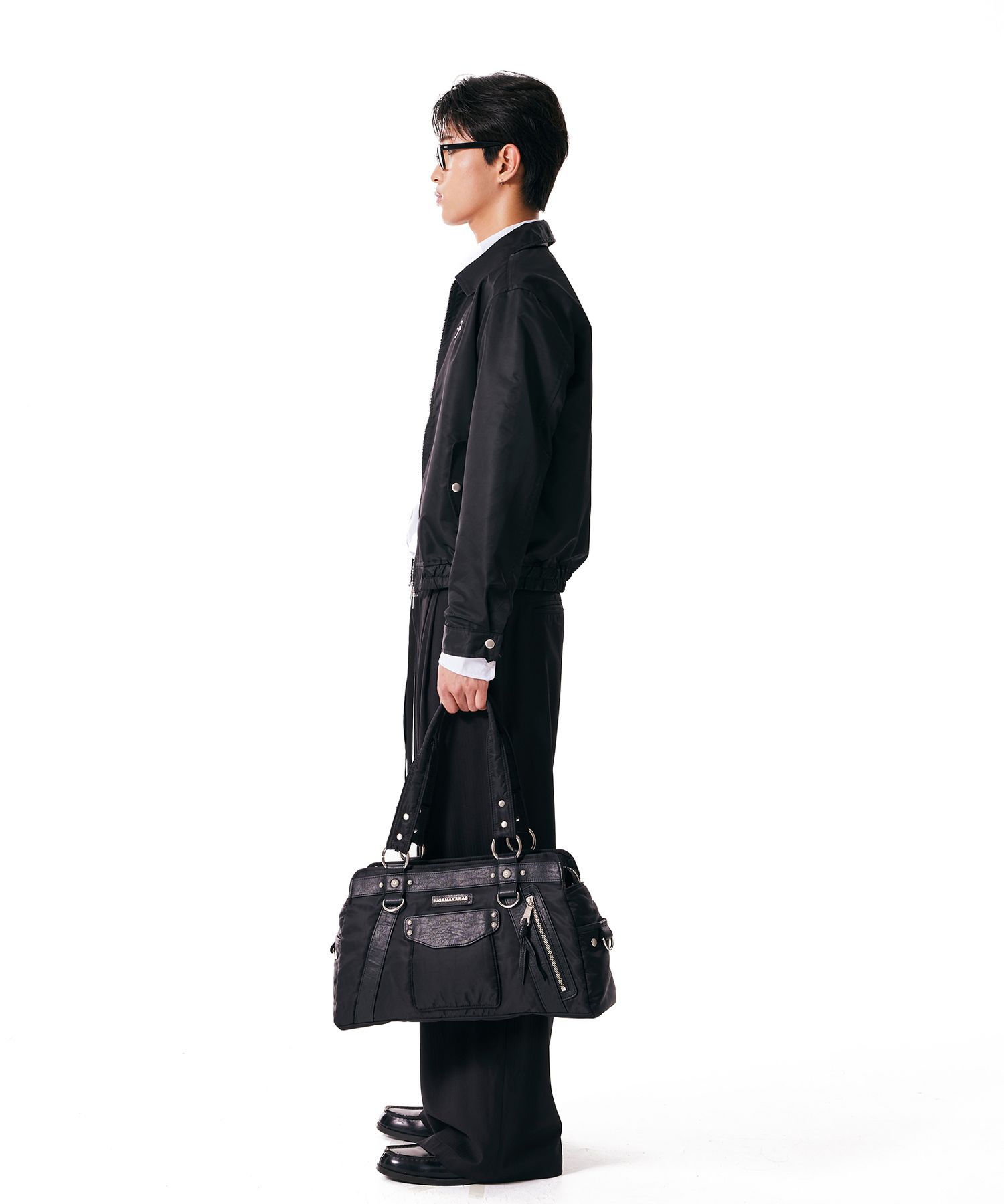 韓国商品/IGUAMAKARAS Studded Nylon Shoulder Bag MUSINSA公式 | IUGAMAKARAS Studded Nylon Shoulder Bag (Black)