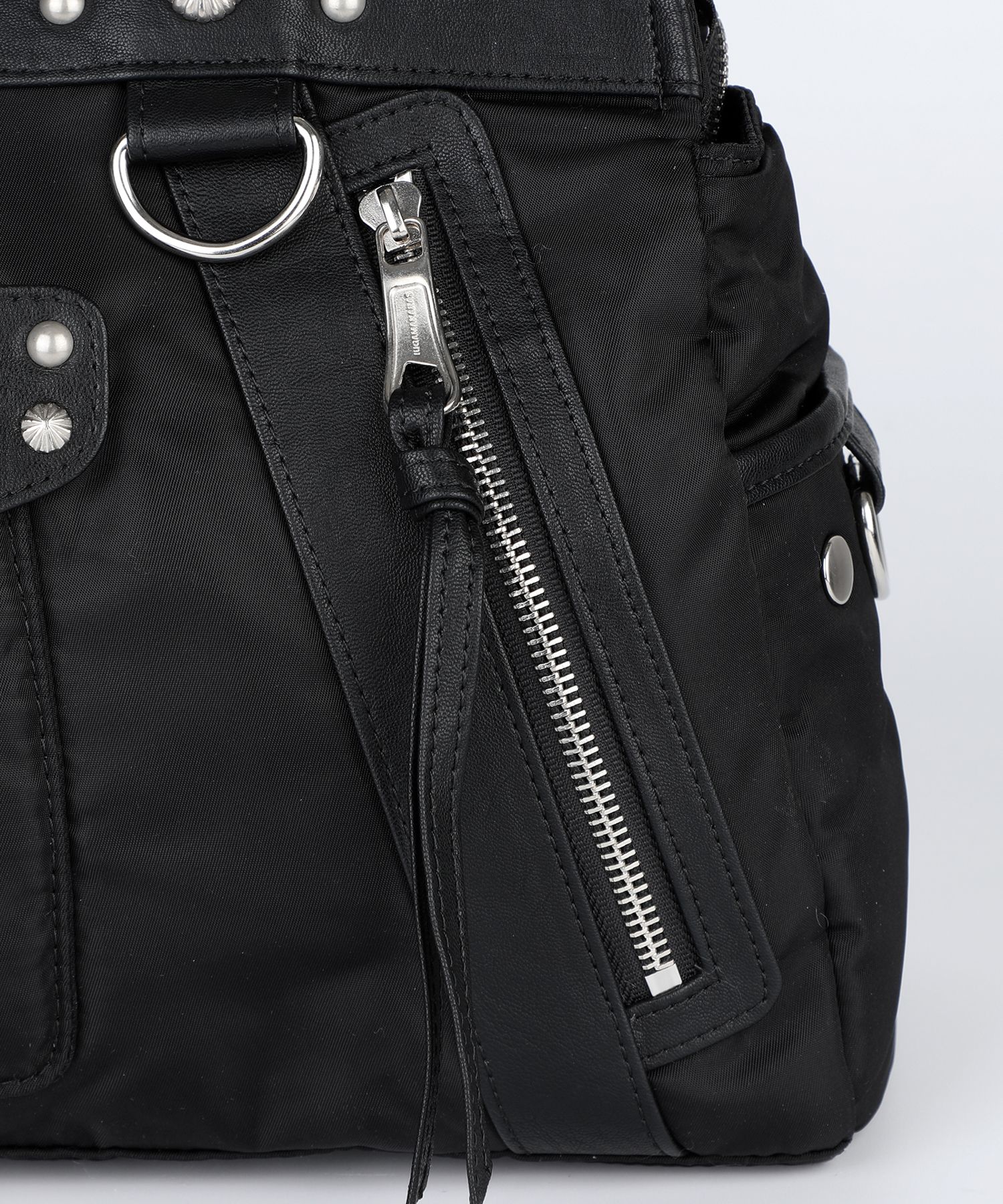 ★IUGAMAKARAS★Studded Nylon Shoulder Bag MUSINSA | IUGAMAKARAS Studded Nylon Shoulder Bag (Black)
