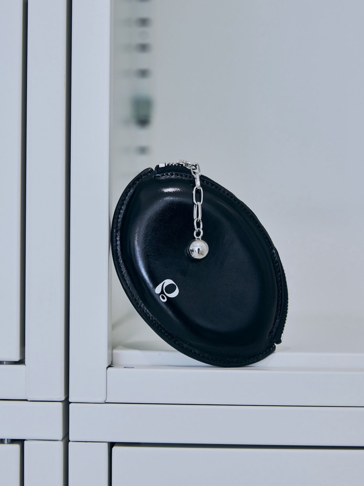 포이에(POIE) ball chain egg card wallet (black)