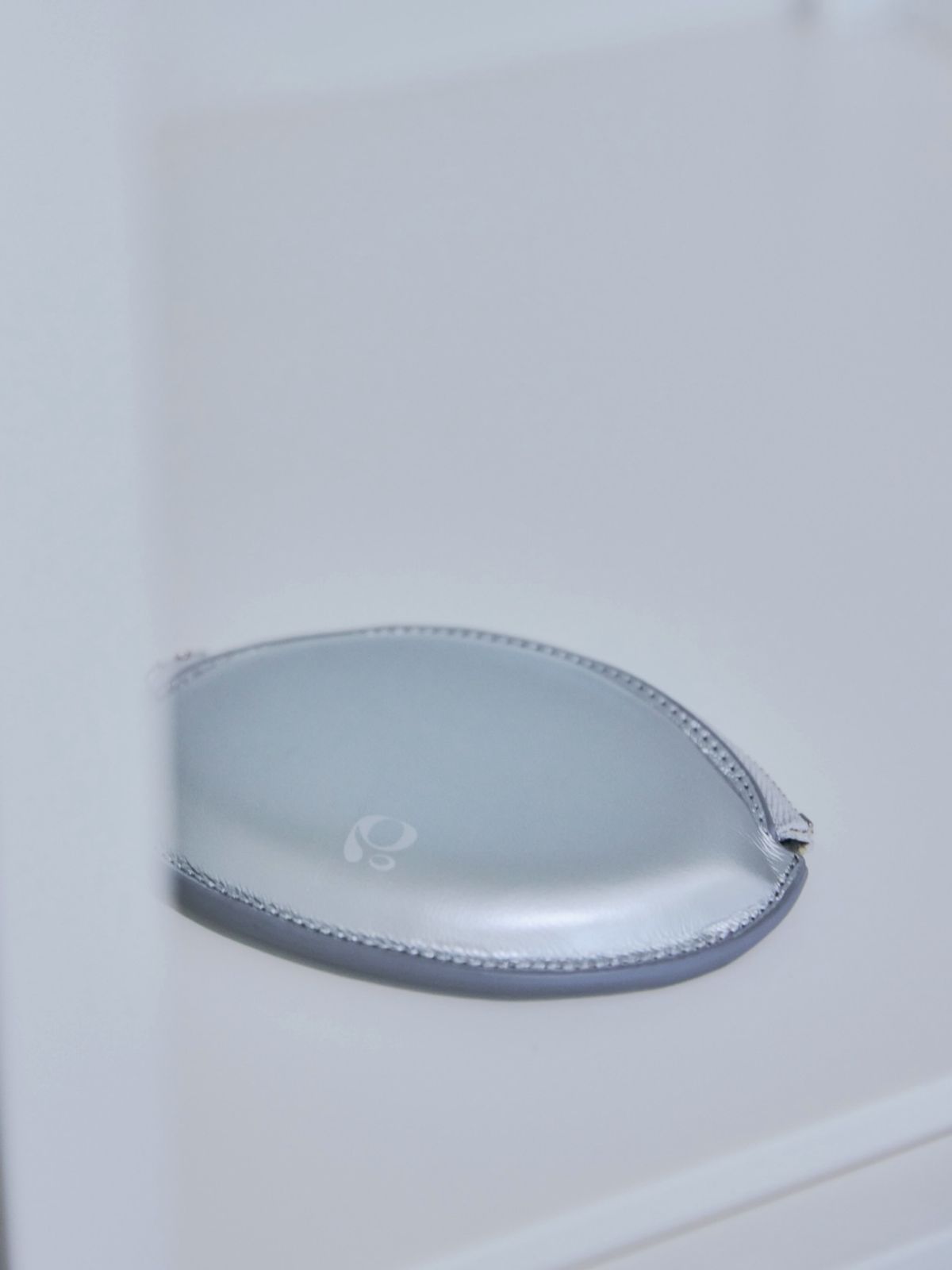 포이에(POIE) ball chain egg card wallet (silver)
