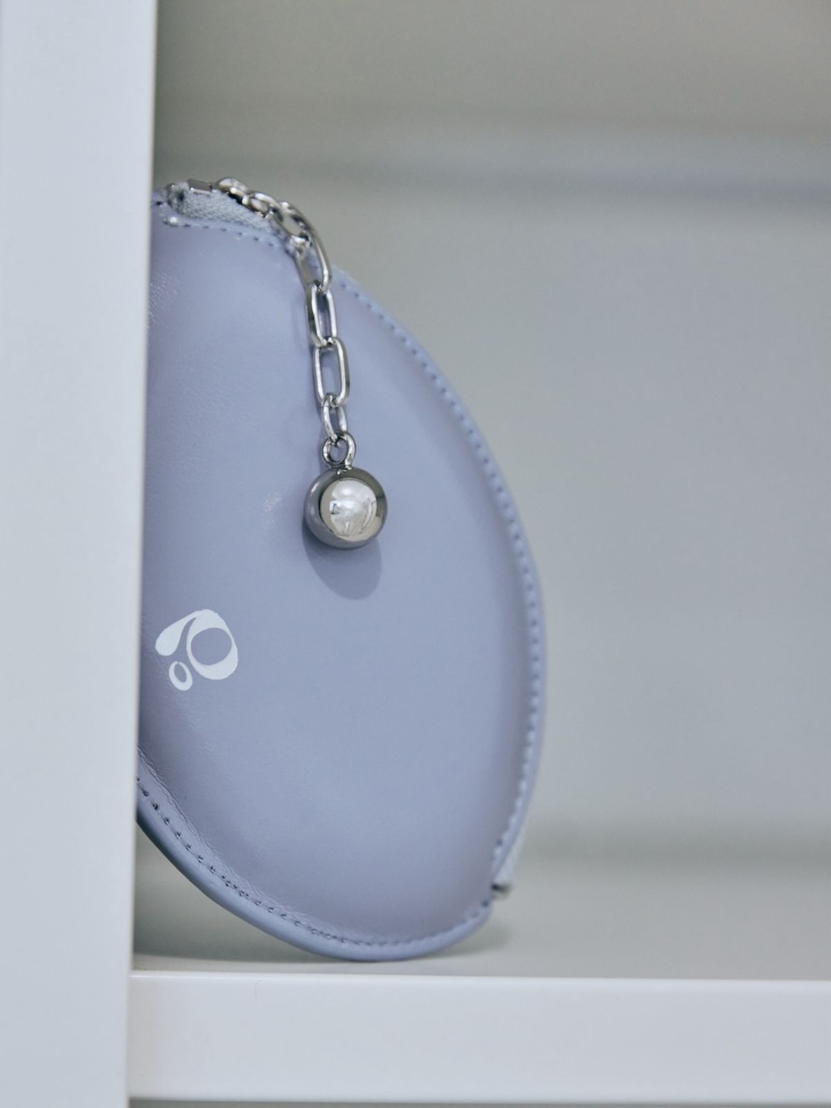 포이에(POIE) ball chain egg card wallet (blue)