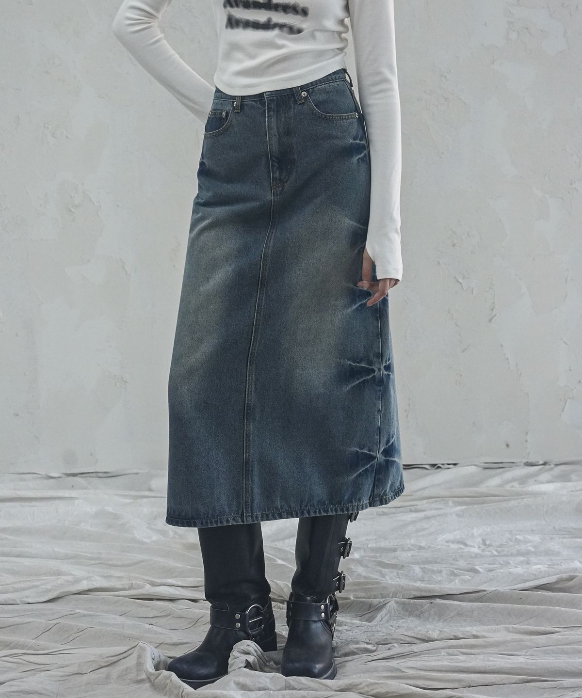 어반드레스(AVANDRESS) Pinch Long Denim Skirt - 2COL
