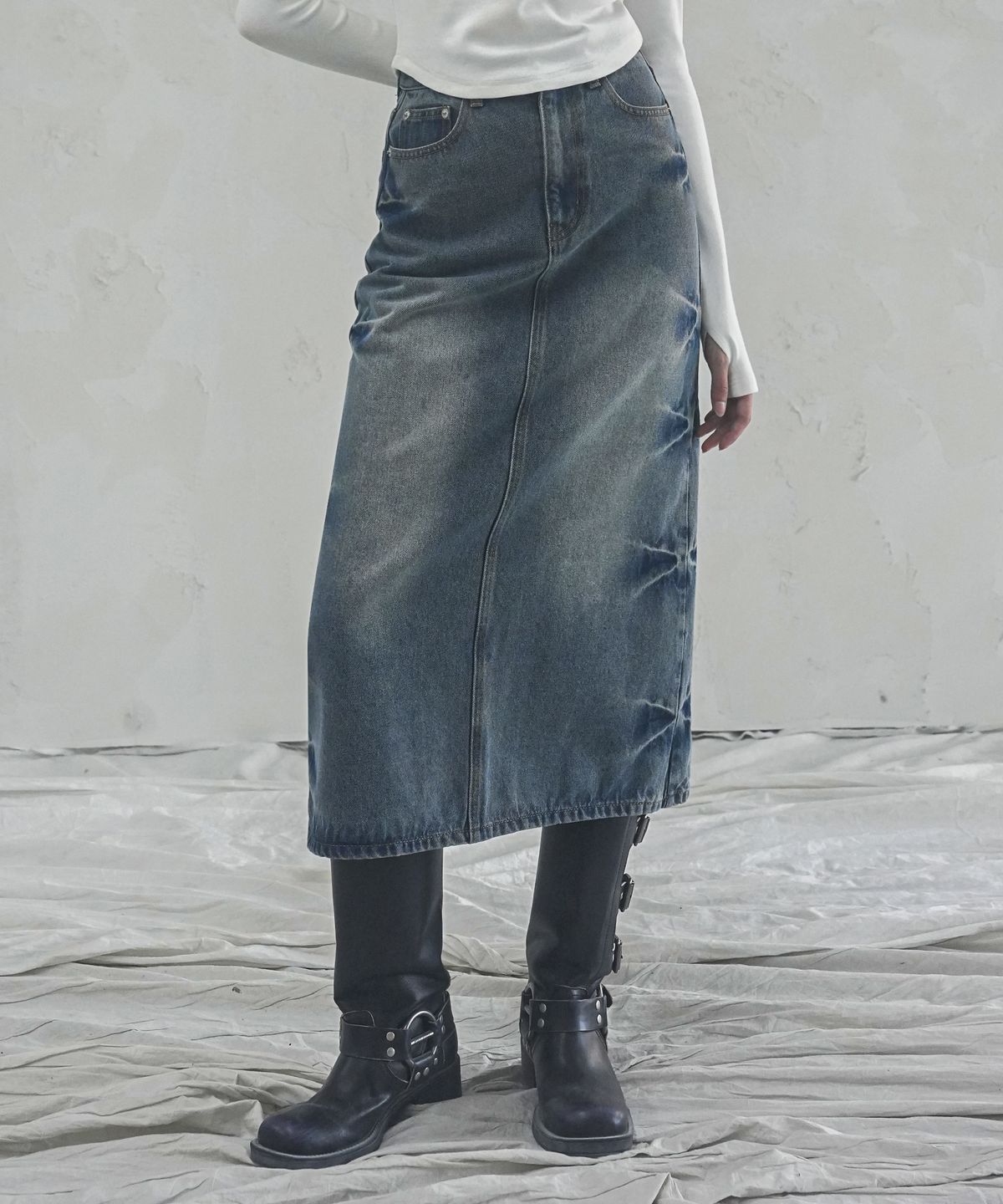 어반드레스(AVANDRESS) Pinch Long Denim Skirt - 2COL