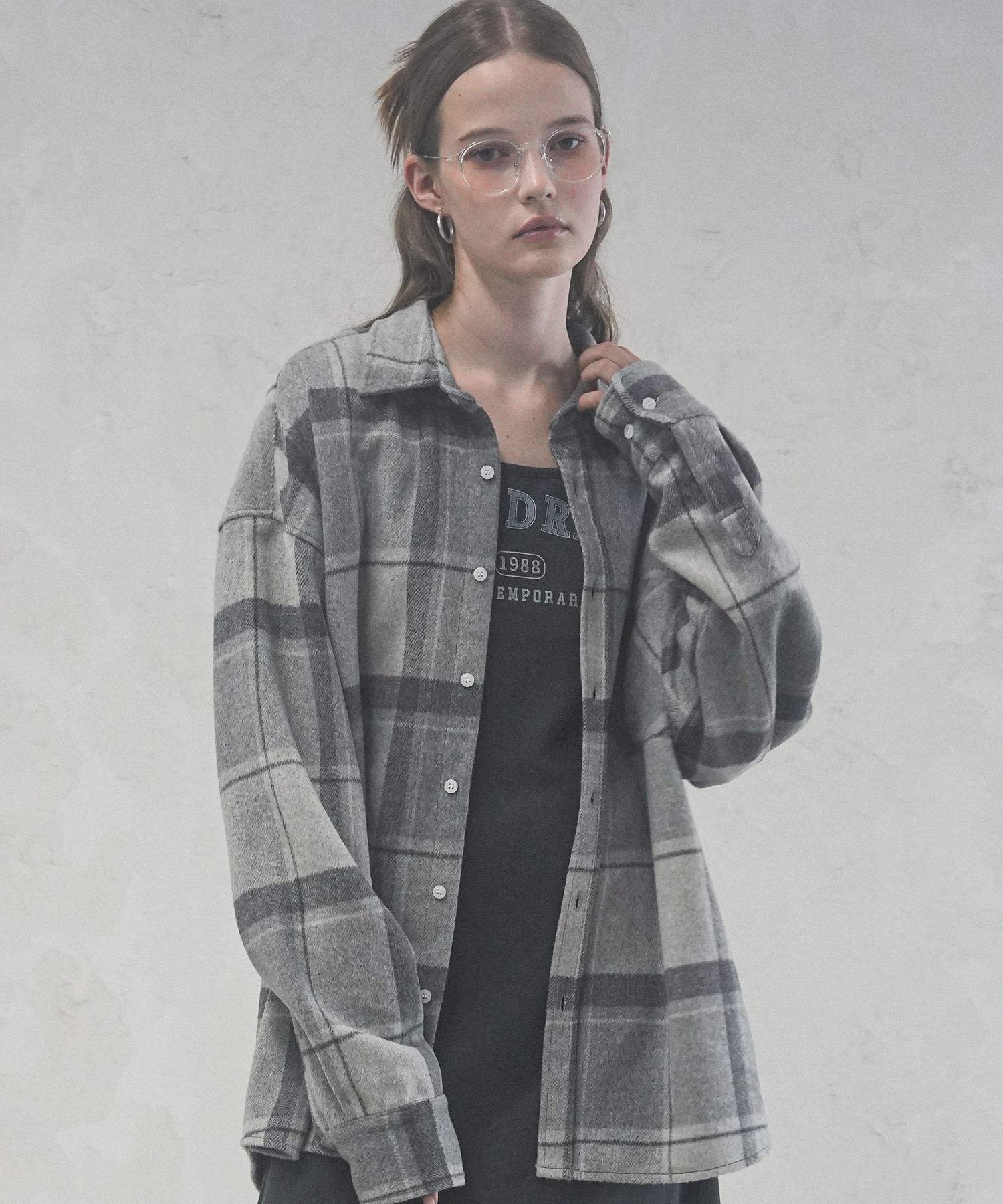 MUSINSA | AVANDRESS Jerry Check Shirt BEIGE