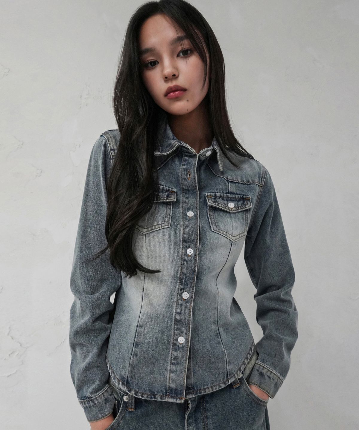 어반드레스(AVANDRESS) Wonder Brush Denim Shirt - 2COL