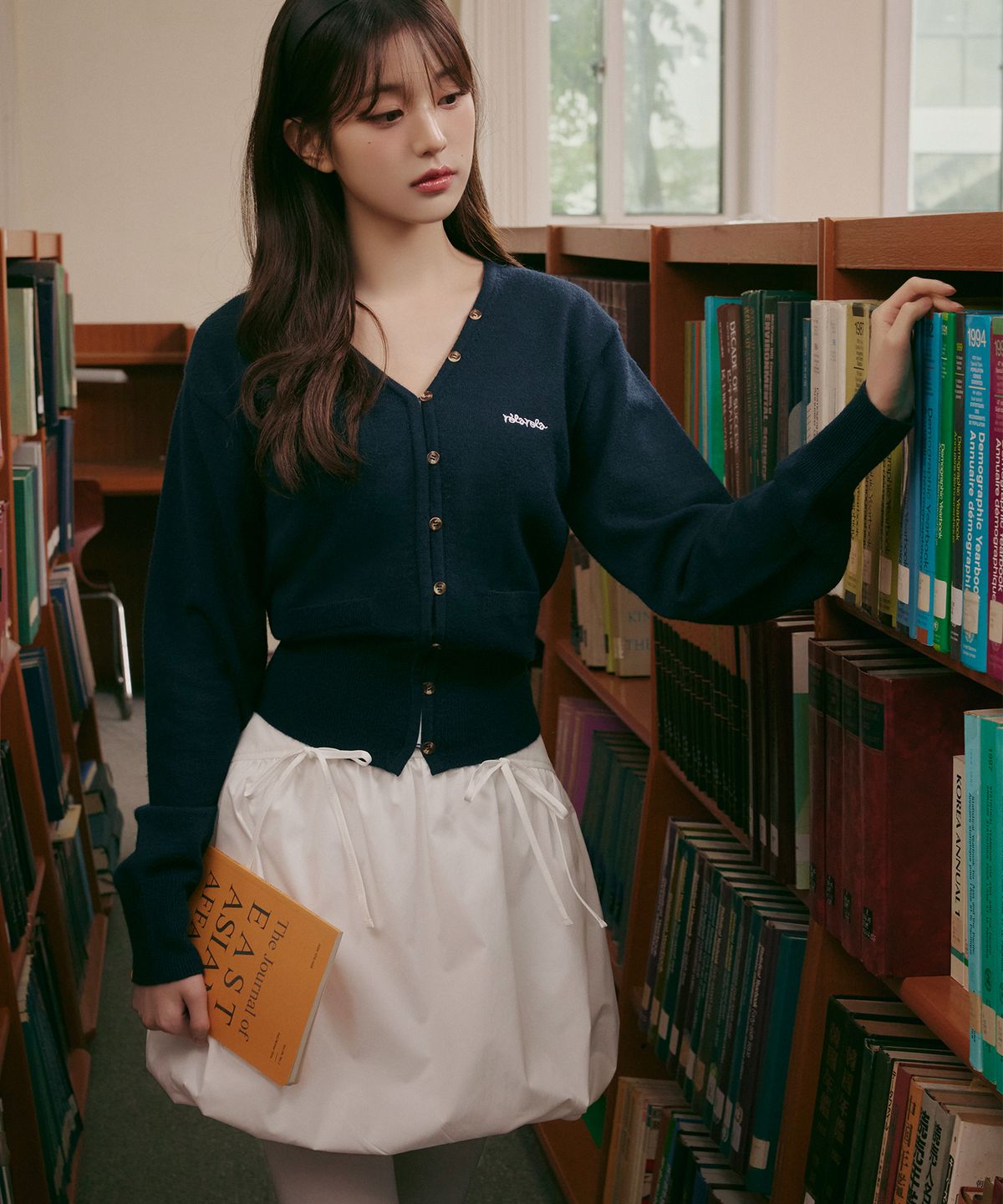 로라로라(ROLAROLA) RIBBON BALLOON SKIRT WHITE