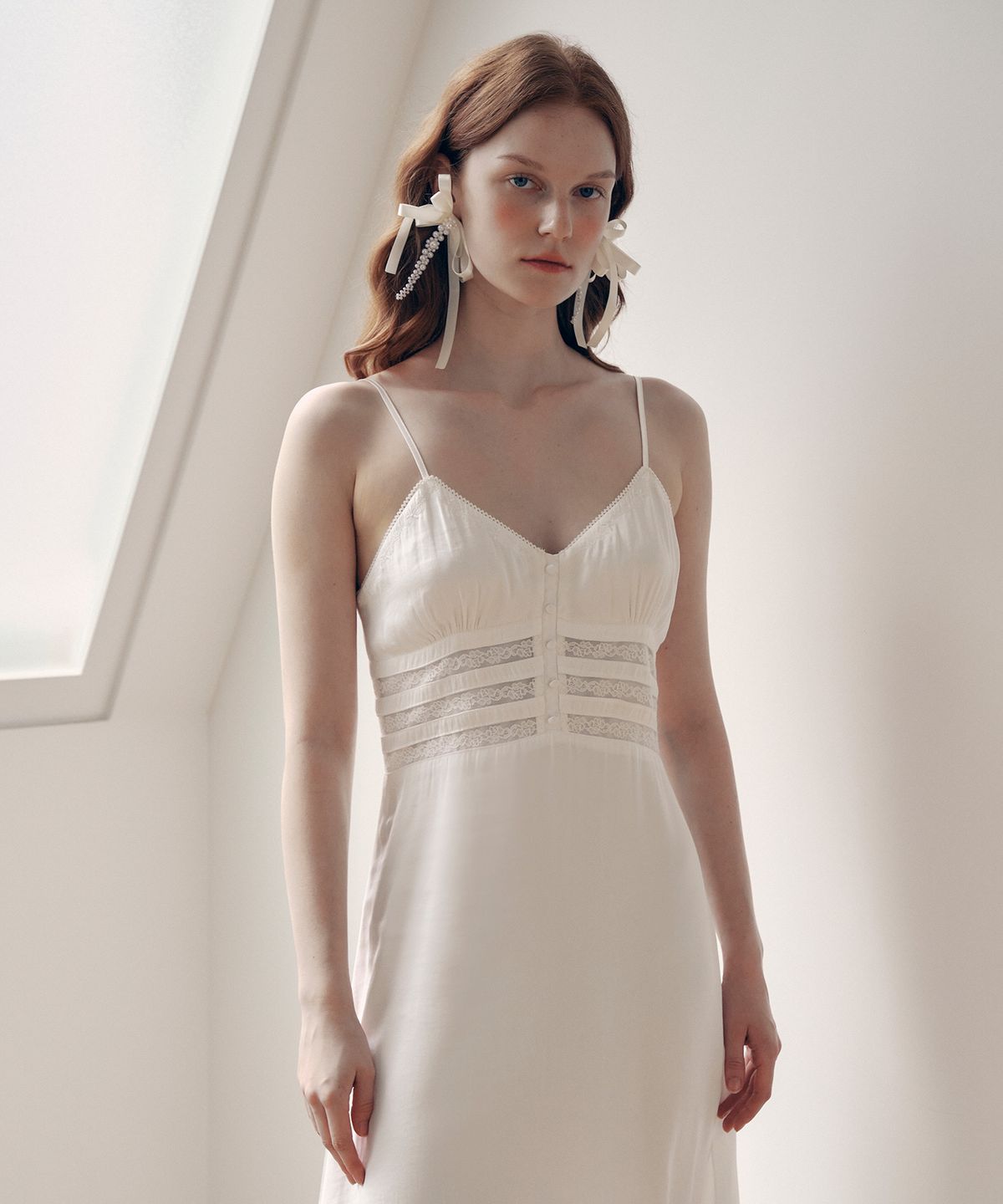 로라로라(ROLAROLA) LACE BUSTIER ONEPIECE WHITE