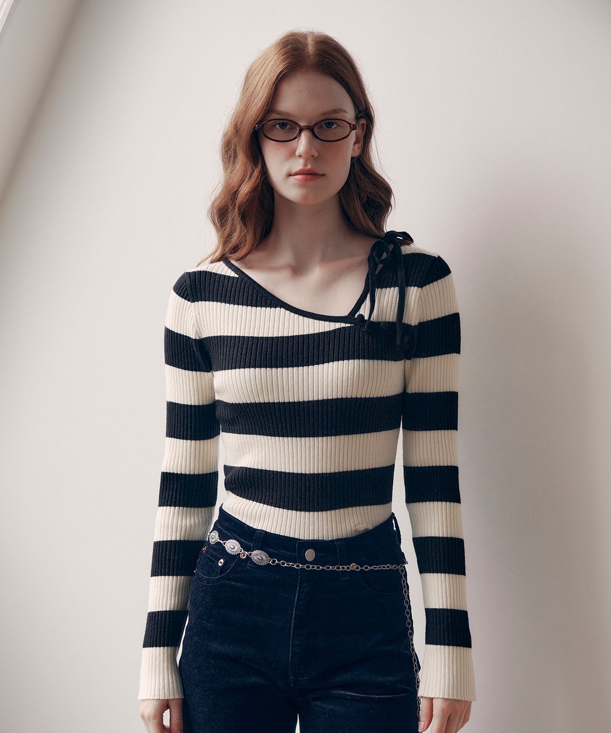 로라로라(ROLAROLA) CUT OUT RIBBON BOARDER KNIT BLACK