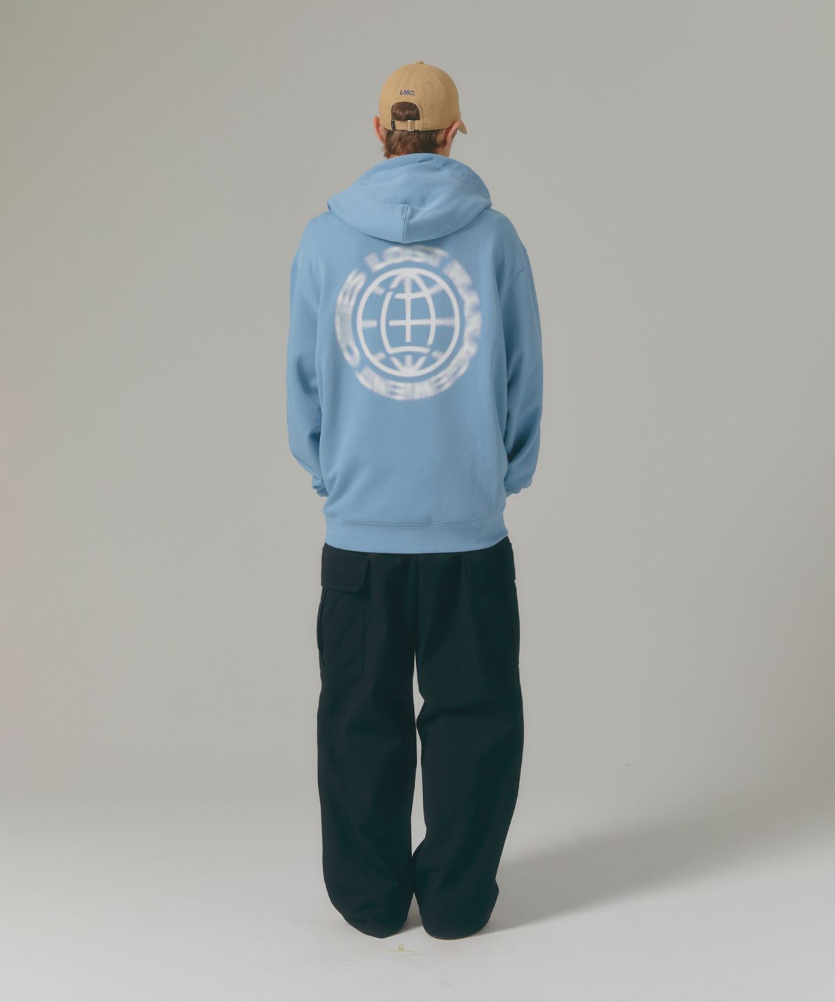 엘엠씨(LMC) RETRO MOVING LOGO HOODIE sky blue