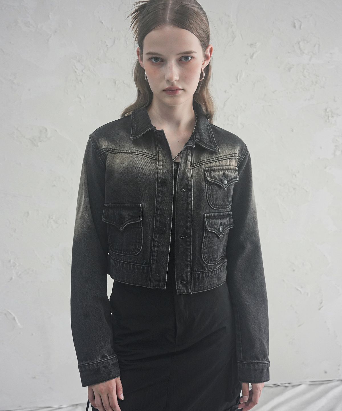 어반드레스(AVANDRESS) 3Pocket Brush Denim Jacket - 2COL