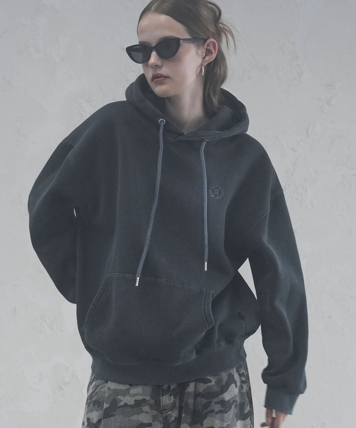 어반드레스(AVANDRESS) UNISEX LAUREL OVERSIZED HOODIE - 4COL(N)