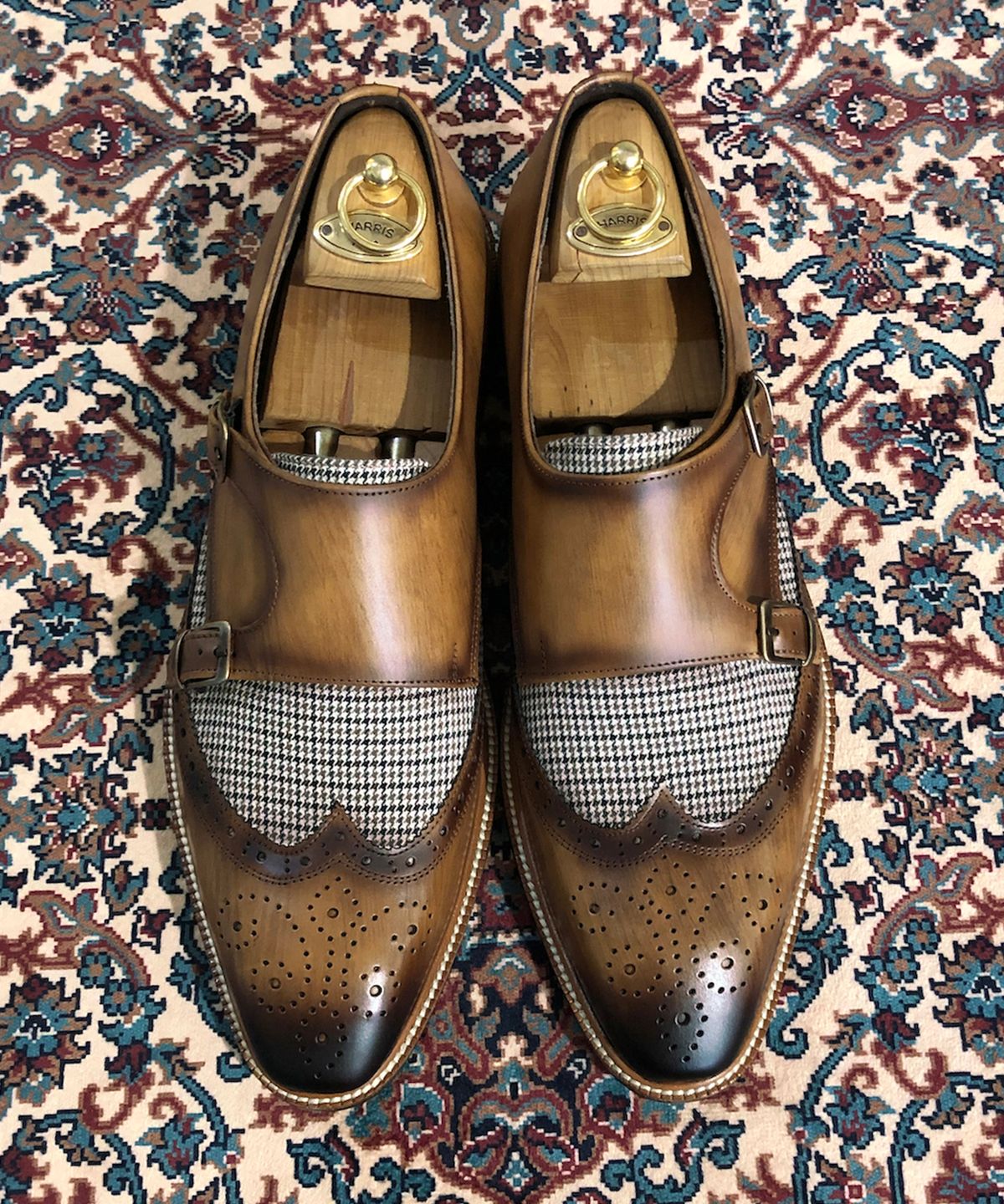 조앤슈(JOENSHOE) 드보르작 콤보체크 몽크스트랩 라이트브라운