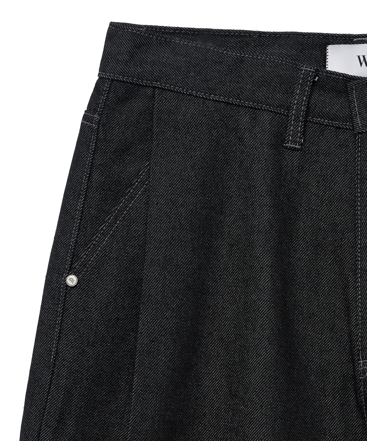 웨스트 그랜드 블러바드(WEST GRAND BOULEVARD) 휴즈 와이드 원턱 생지 데님 팬츠 BLACK INDIGO