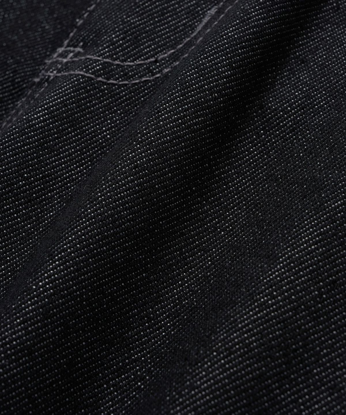 웨스트 그랜드 블러바드(WEST GRAND BOULEVARD) 휴즈 와이드 원턱 생지 데님 팬츠 BLACK INDIGO