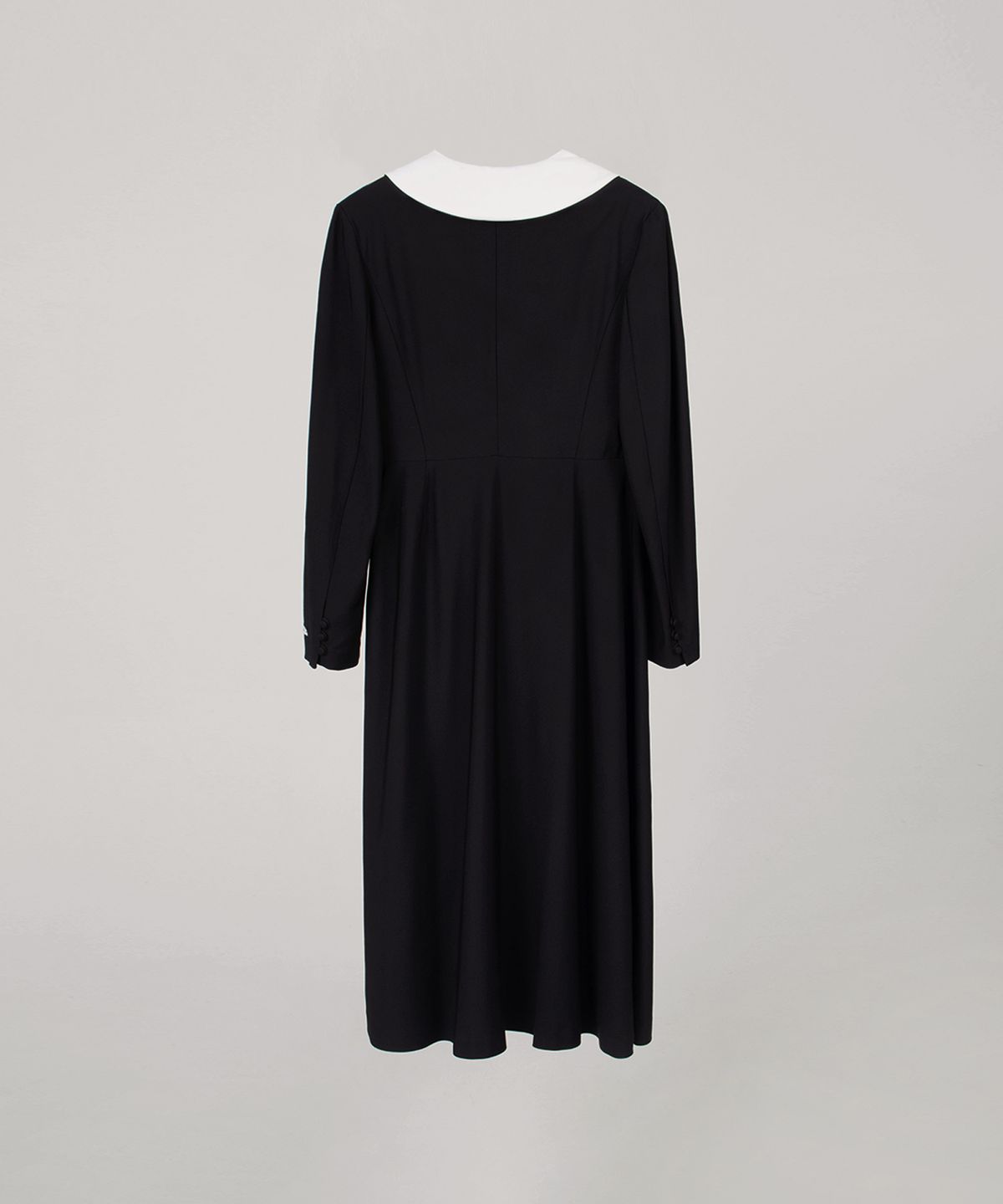 오버듀플레어(OVERDUEFLAIR) SHAWL COLLAR LONG DRESS_WHITE/BLACK