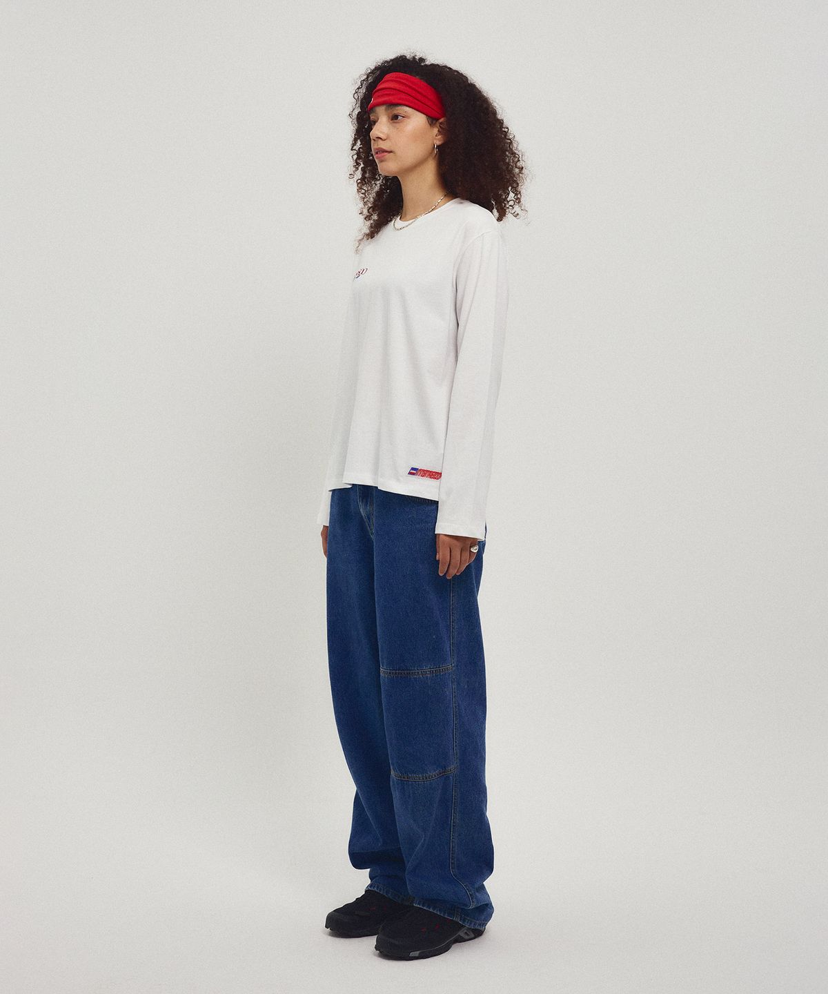 미나수(MENASOO) Menasoo Hearttrack Long Sleeve T Shirt_White
