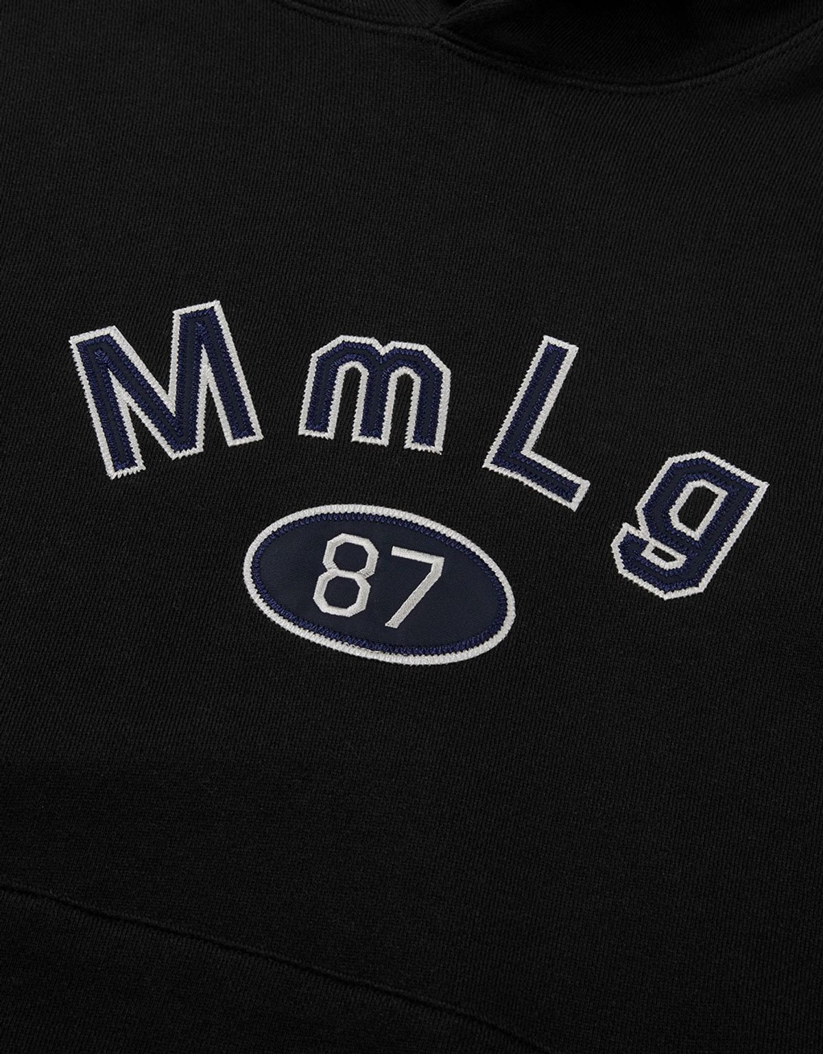 엠엠엘지(MMLG) [Mmlg] MM APLIQUE HOODIE (EVERY BLACK)