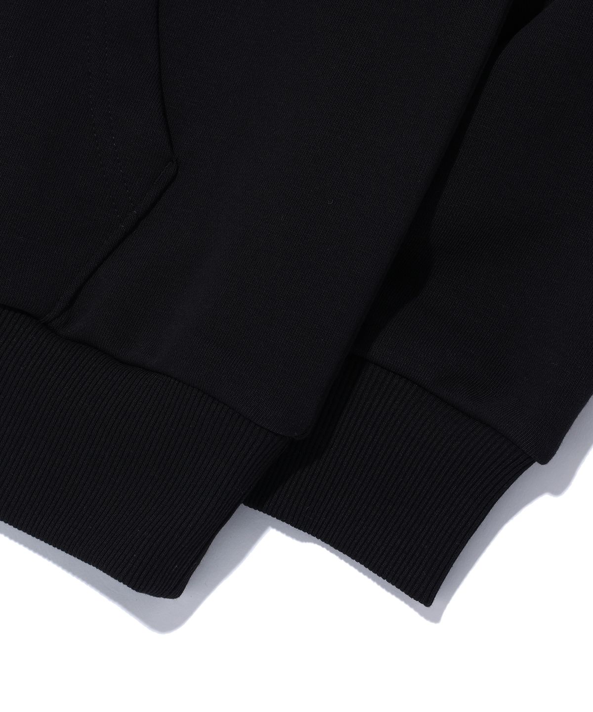 레이피커스(RAYFIKERS) 아치 로고 후디 BLACK (MP6TU142-076)