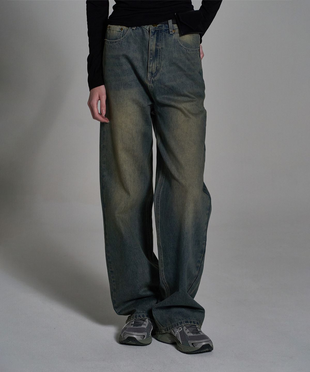 엘리오티(ELLIOTI) Regular Brushed Denim Pants_Beige