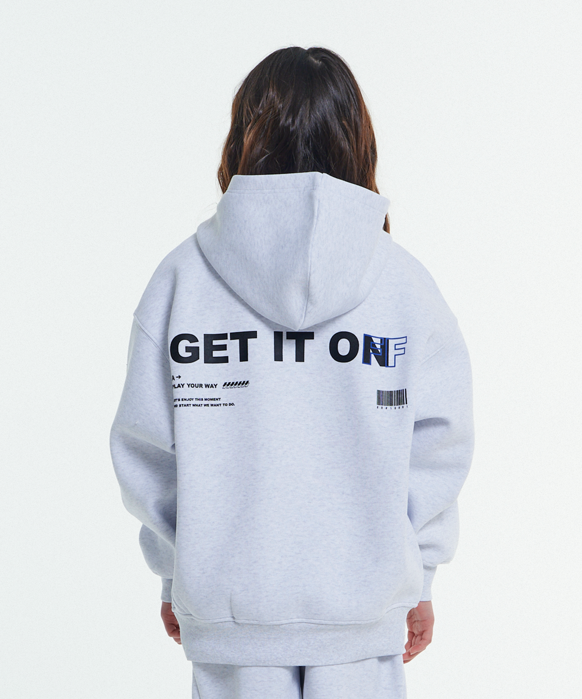 겟잇온(GET IT ON) 주니어 오버사이즈 시그니처 후드 스웨트셔츠_화이트