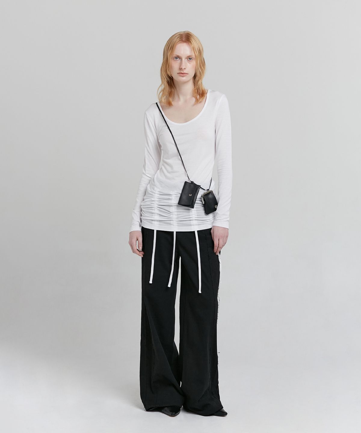 로우타이드(LOW TIDE) CUTTING COTTON PANTS [BLACK]