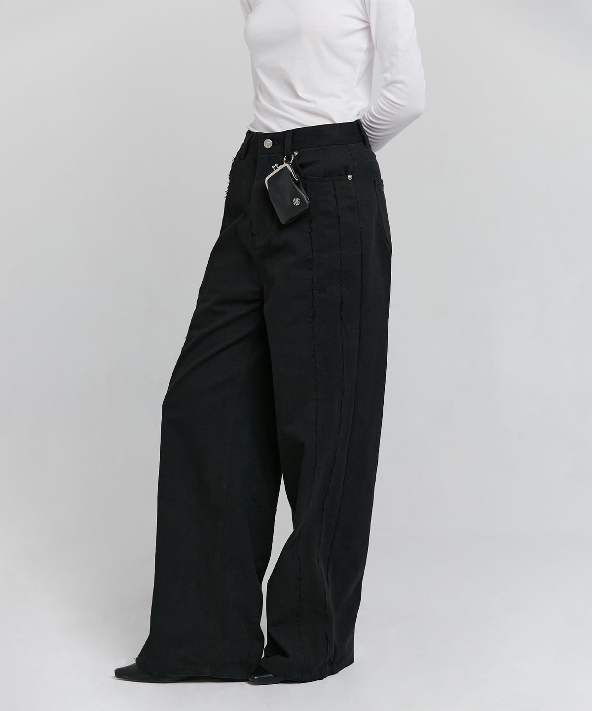 로우타이드(LOW TIDE) CUTTING COTTON PANTS [BLACK]