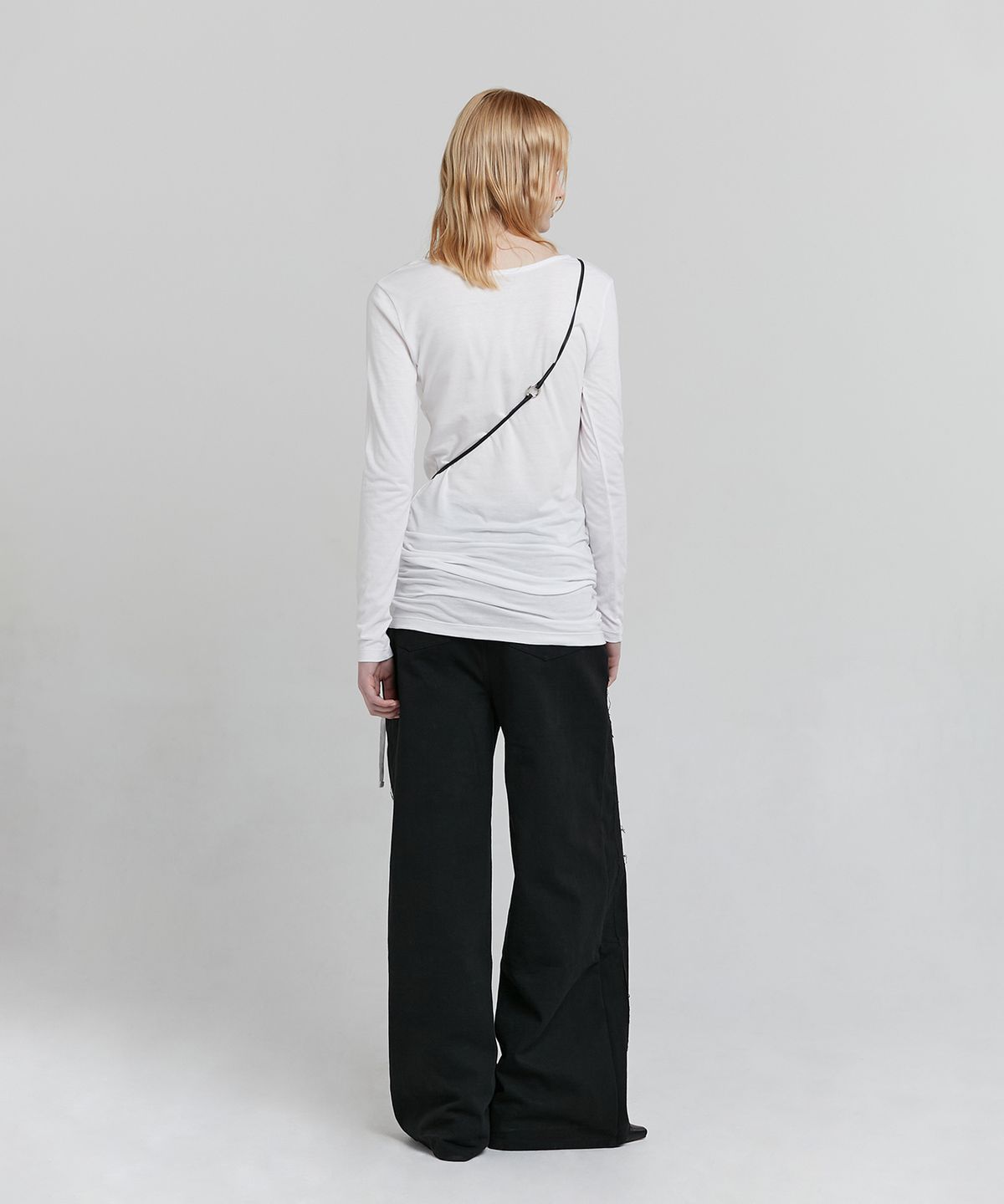 로우타이드(LOW TIDE) CUTTING COTTON PANTS [BLACK]