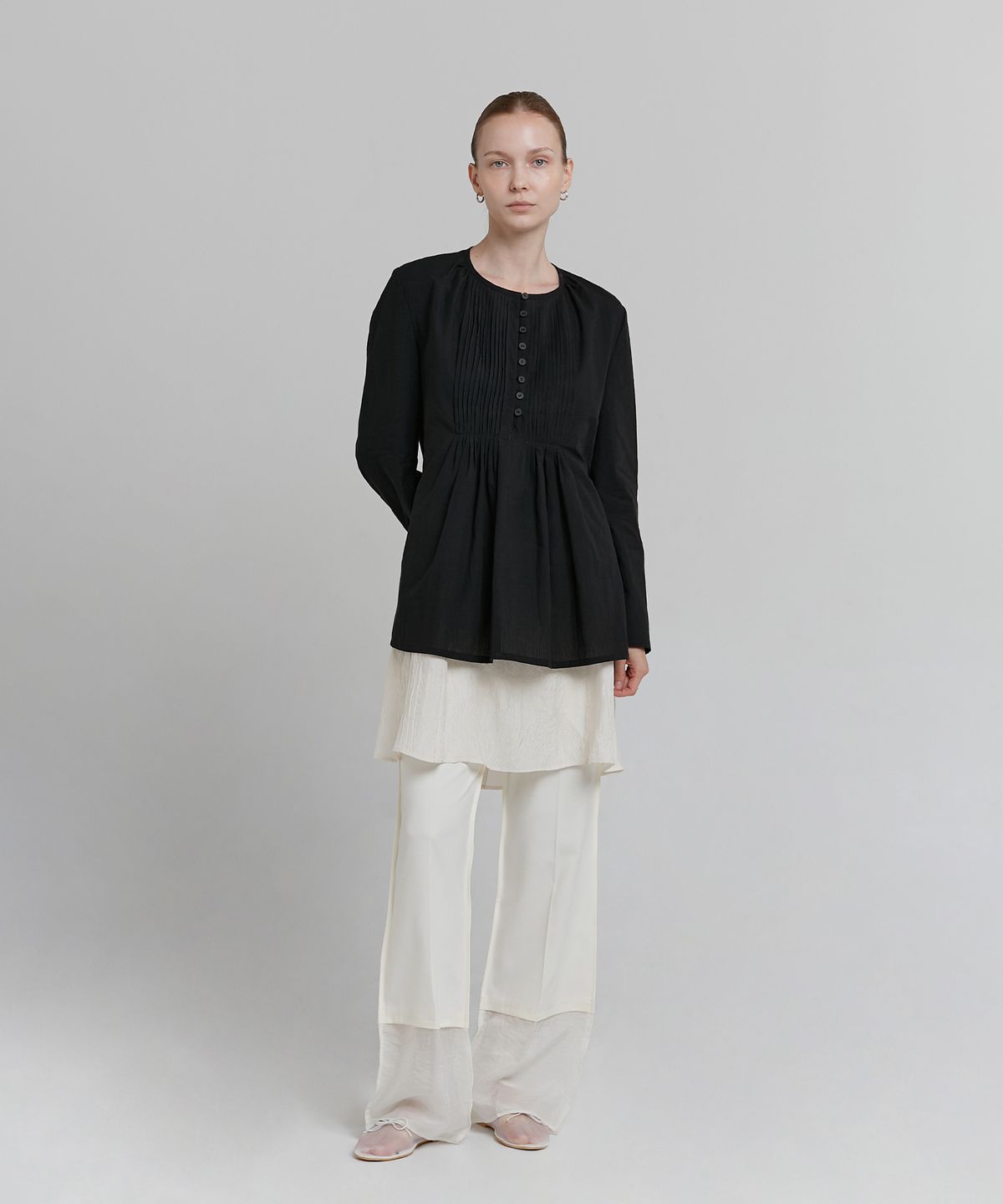 로우타이드(LOW TIDE) PINTUCK BLOUSE [BLACK]