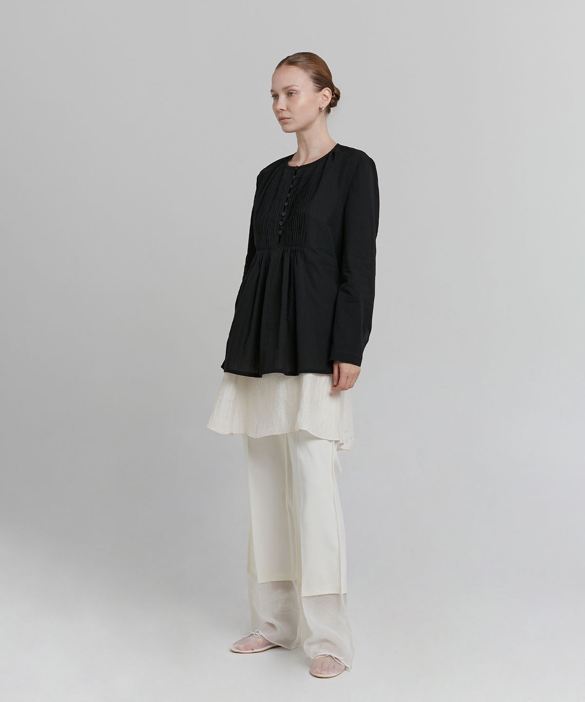 로우타이드(LOW TIDE) PINTUCK BLOUSE [BLACK]