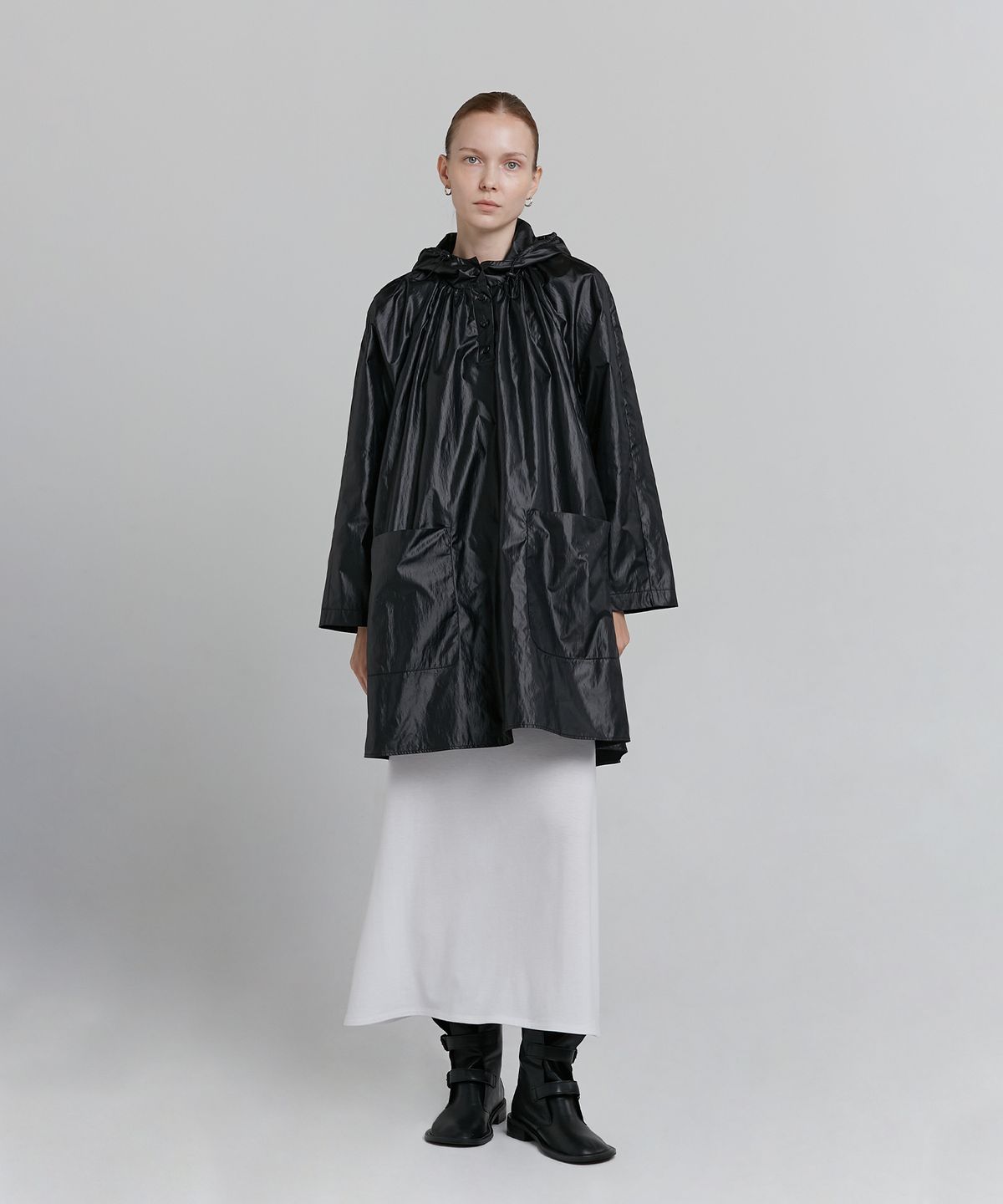 로우타이드(LOW TIDE) HOODED COATING COAT [BLACK]