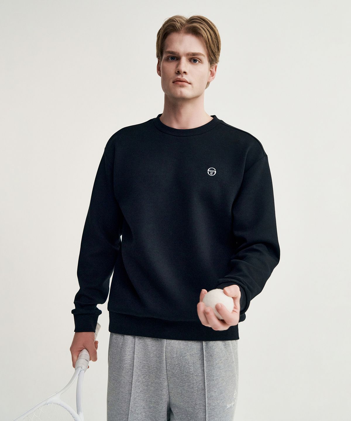 세르지오 타키니(SERGIO TACCHINI) U 데일리 캄포 쿠쉬라이트 맨투맨 (Black)