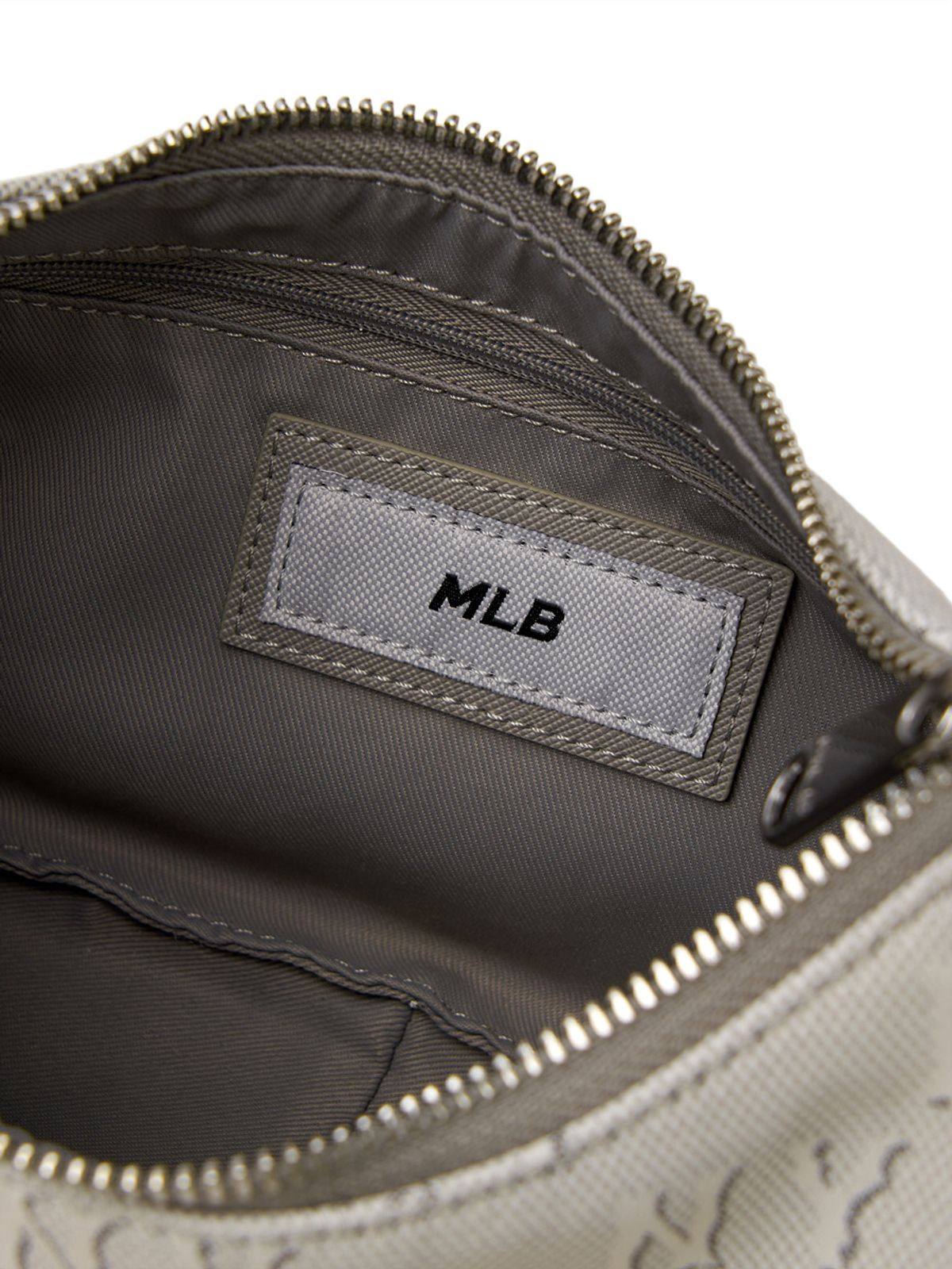 엠엘비(MLB) 클래식 모노그램 자카드 호보백 NY (L.Charcoal Grey)