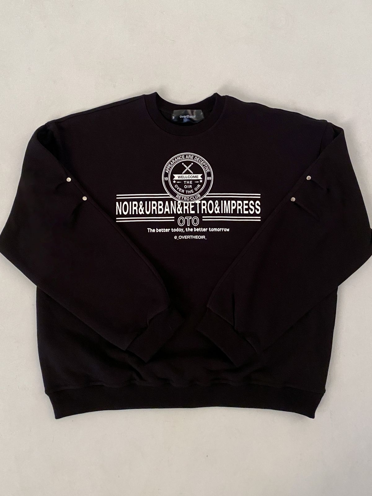 오버더와르(OVERTHEOIR) OTO sweatshirt m to m black