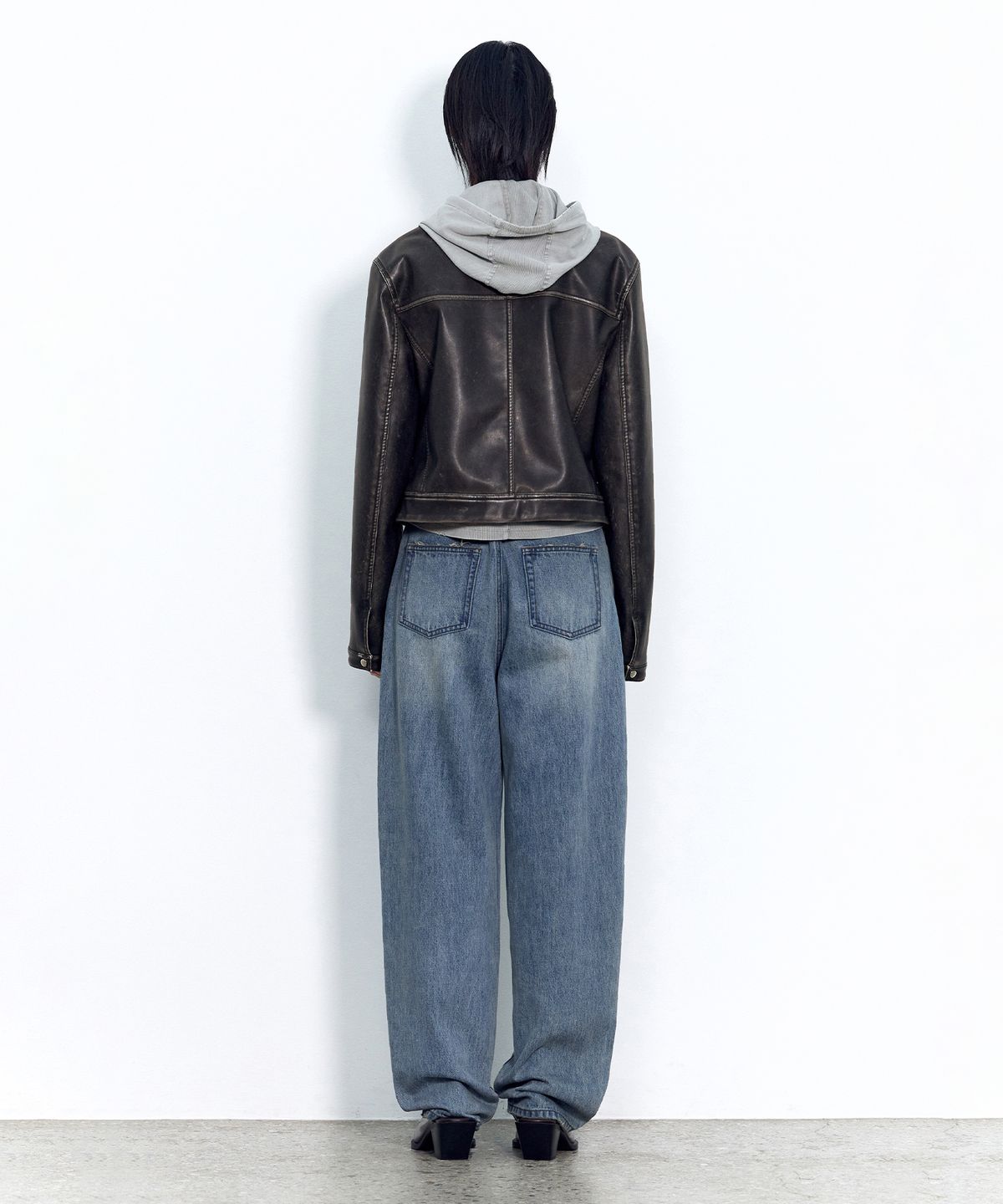인사일런스 우먼(INSILENCE WOMEN) 빈티지 레귤러 데님 LIGHT BLUE