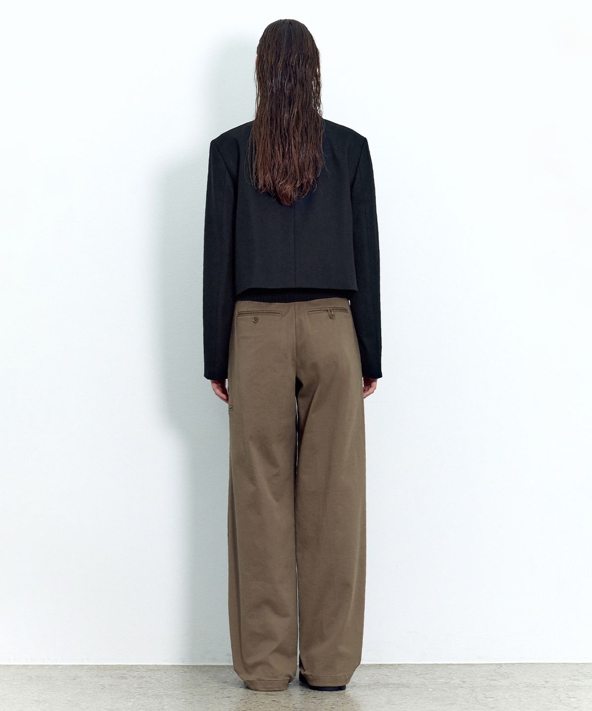 인사일런스 우먼(INSILENCE WOMEN) 와이드 치노 팬츠 OLIVE BEIGE