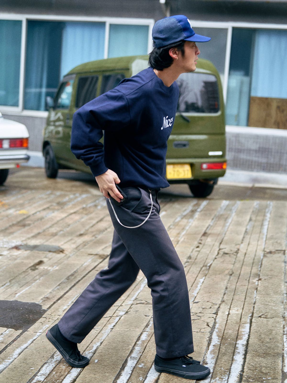 나이스웨더(NICEWEATHER) 시그니처 크루넥 (네이비)