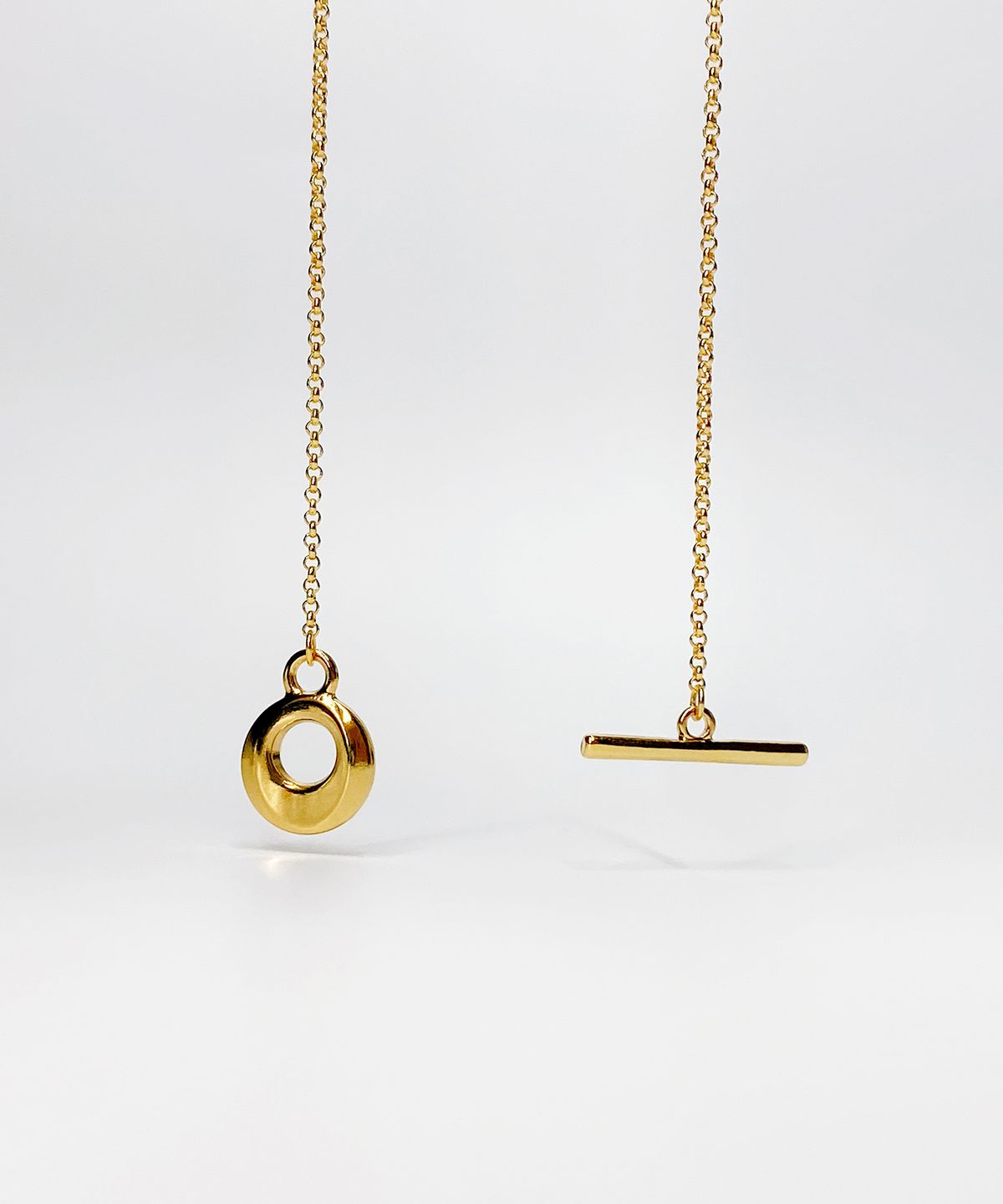 쿠도스(KUDOS) Signature Toggle Bar Mini Necklace