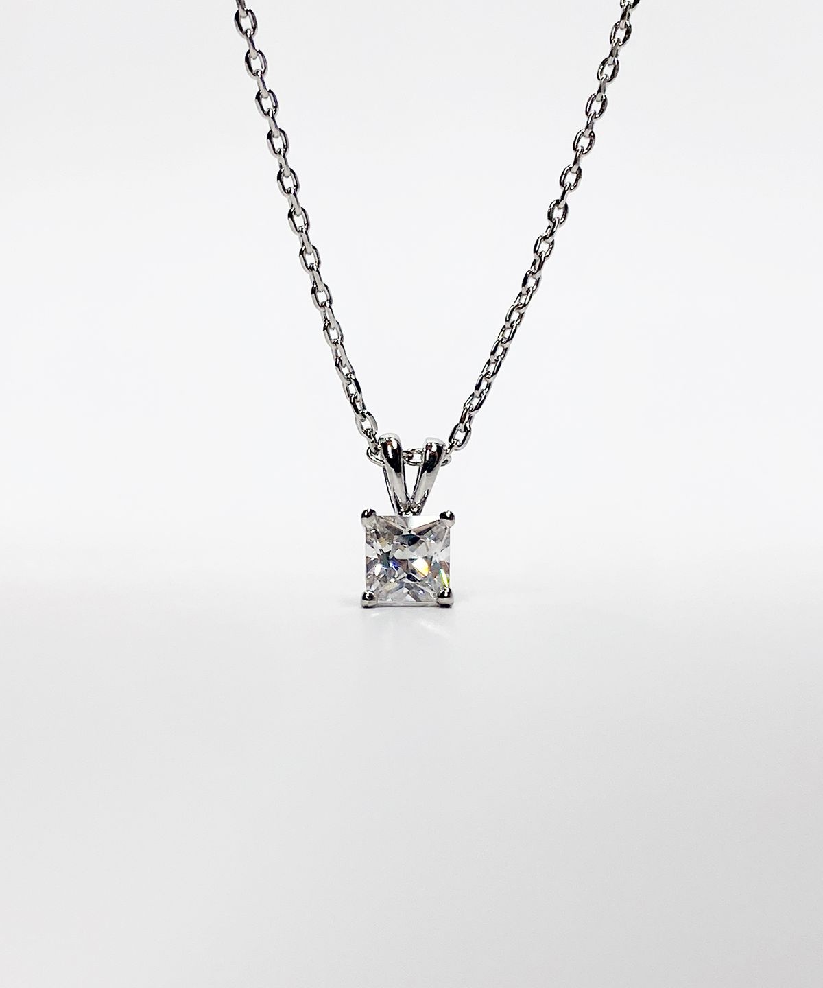쿠도스(KUDOS) Princess Square Necklace