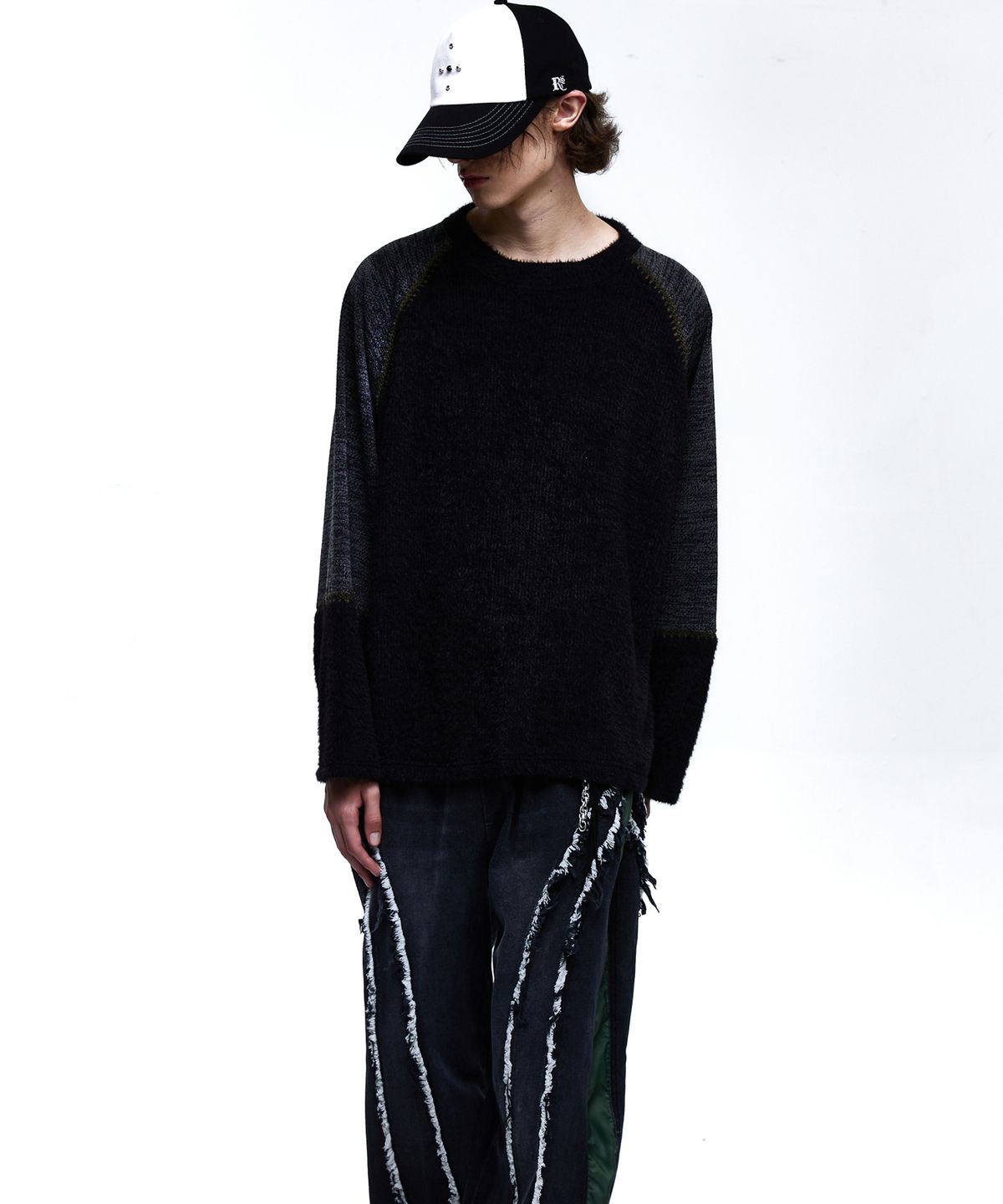 알에스에스씨(RSSC) STITCHED HAIRY RAGLAN KNIT - BLACK