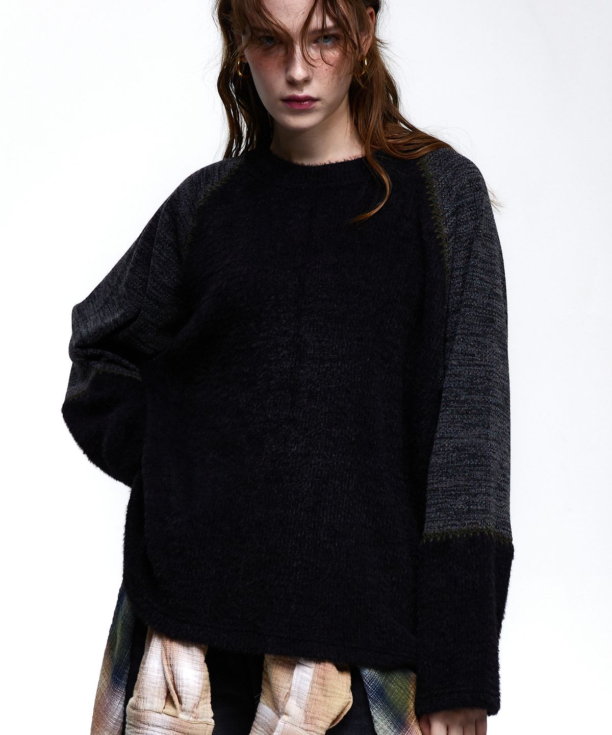 알에스에스씨(RSSC) STITCHED HAIRY RAGLAN KNIT - BLACK