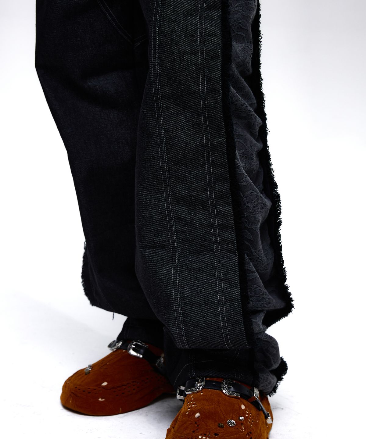 알에스에스씨(RSSC) INCISION JACQUARD MIXED PANTS - BLACK