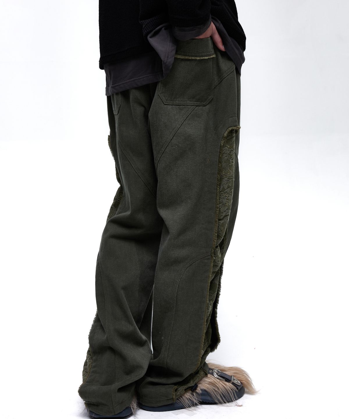 알에스에스씨(RSSC) INCISION JACQUARD MIXED PANTS - KHAKI