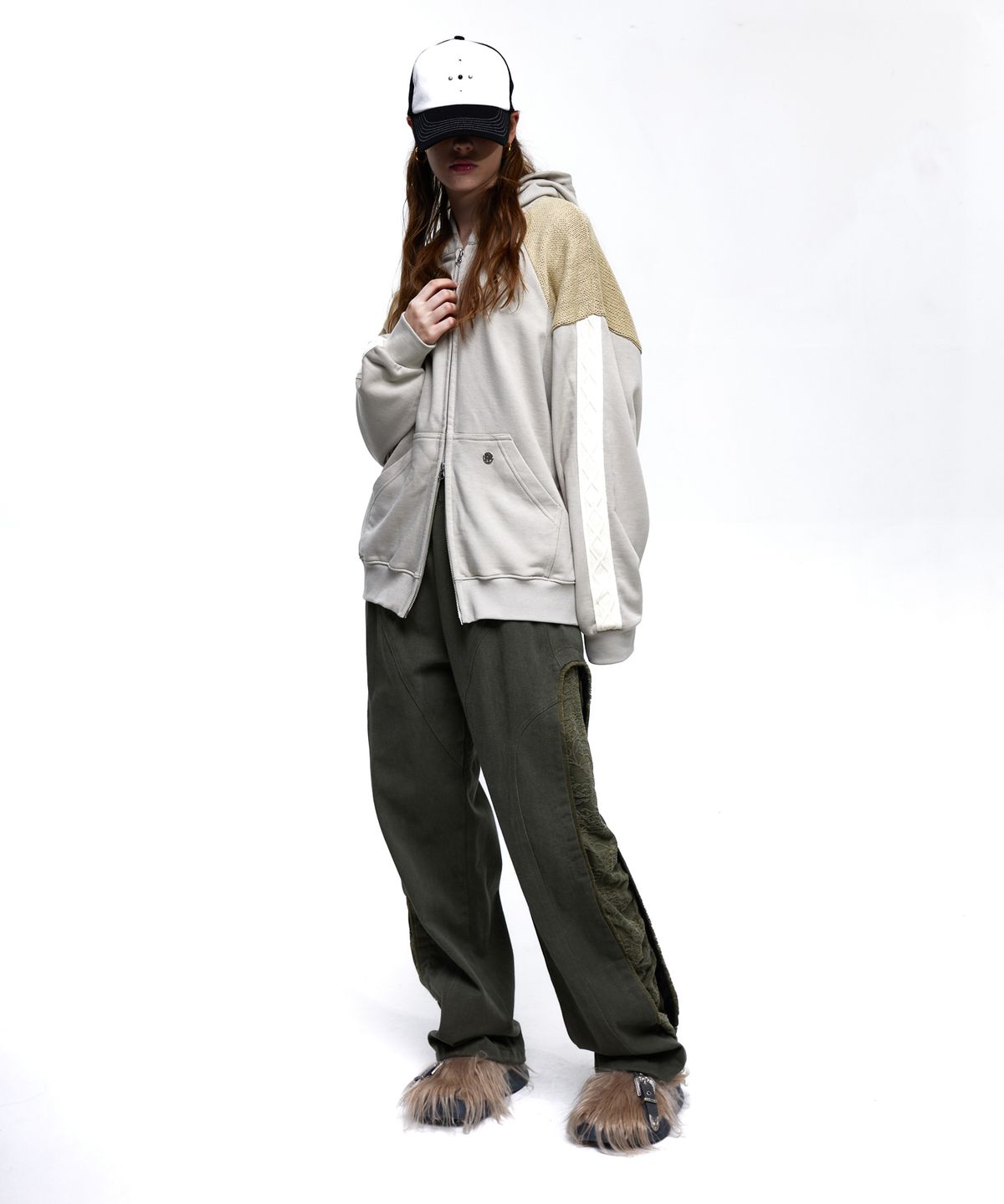 알에스에스씨(RSSC) INCISION JACQUARD MIXED PANTS - KHAKI