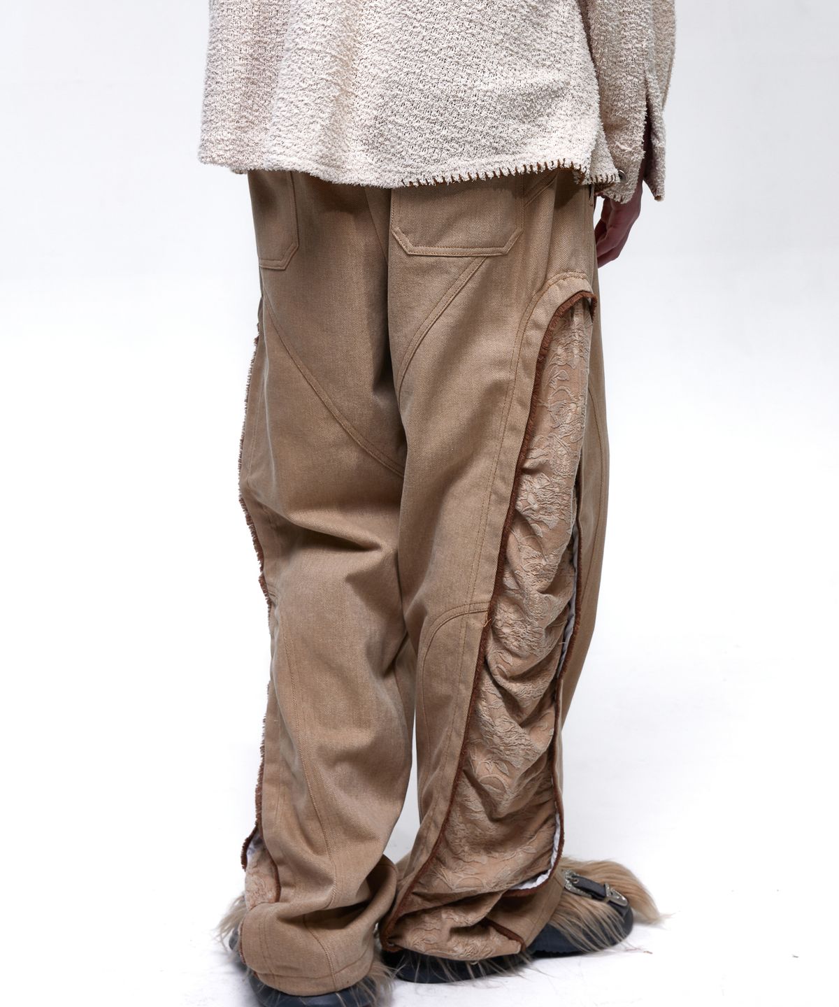 알에스에스씨(RSSC) INCISION JACQUARD MIXED PANTS - BEIGE