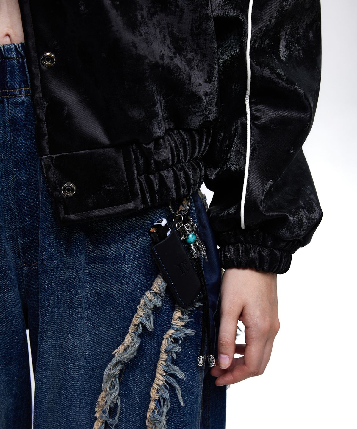 알에스에스씨(RSSC) SUEDE FRINGE LEATHER JUMPER - BLACK