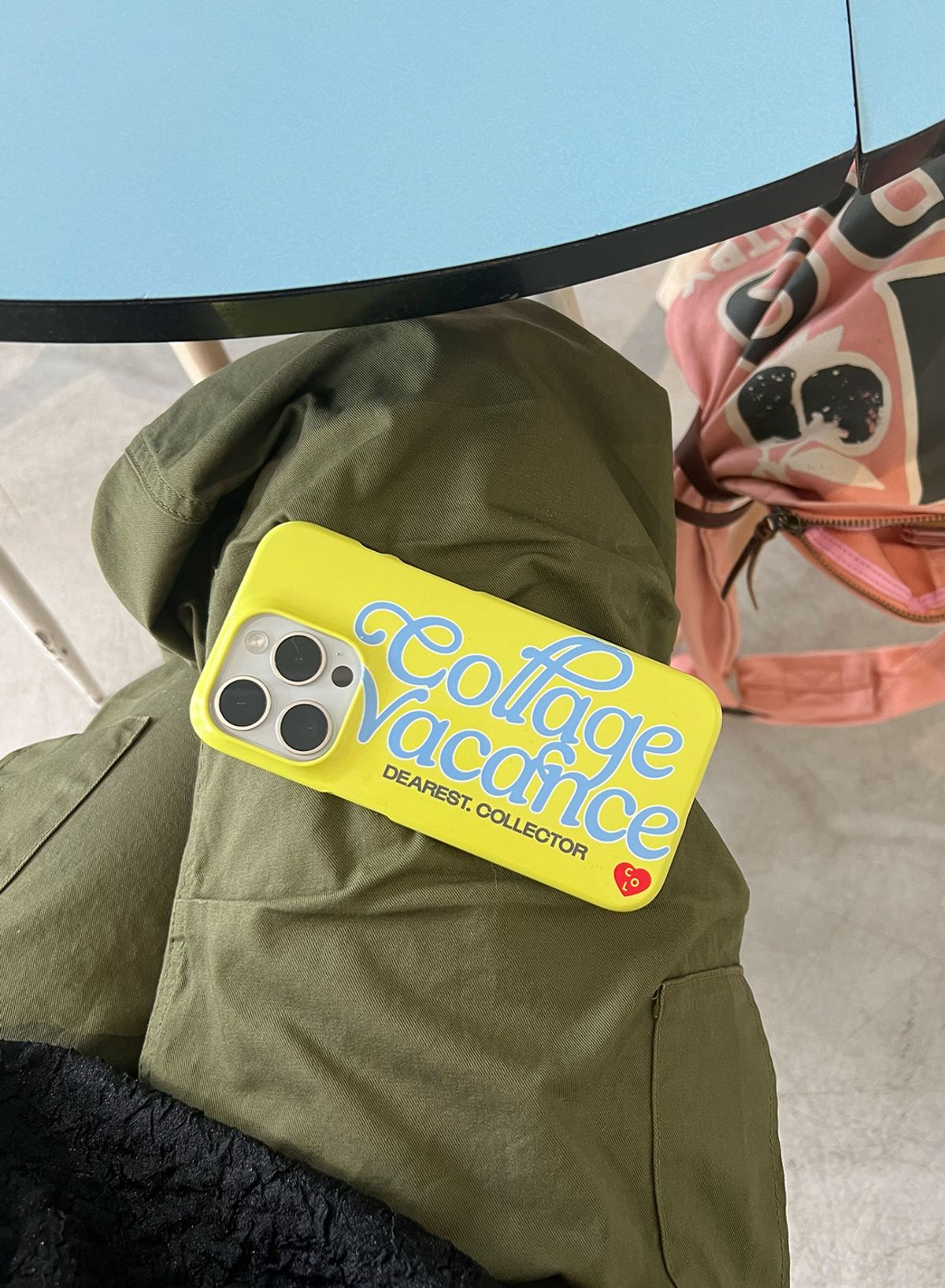 꼴라주바캉스(COLLAGEVACANCE) Vintage Lettering Logo Hard Case (폰케이스) -2color