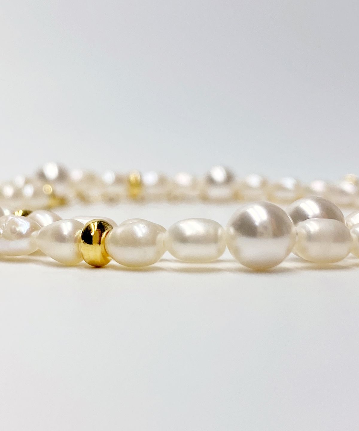 쿠도스(KUDOS) Freshwater Pearl + Crystal Pearl Necklace