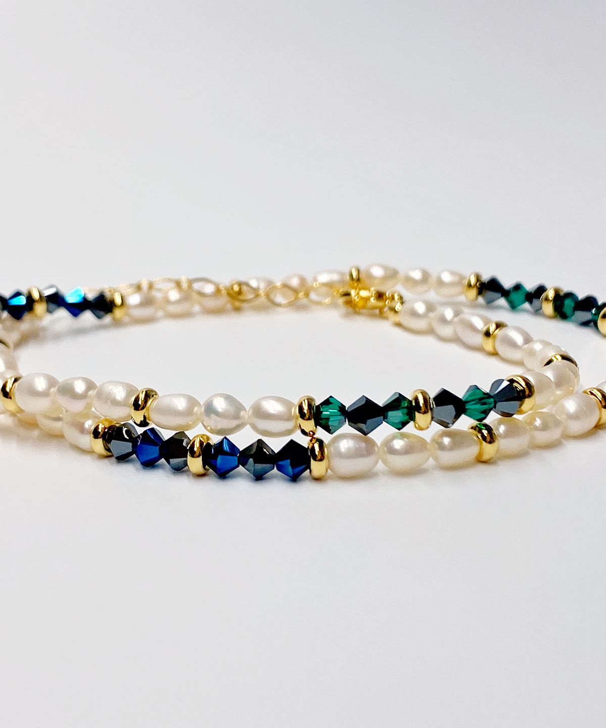 쿠도스(KUDOS) Freshwater Pearl + Crystal Bead Necklace