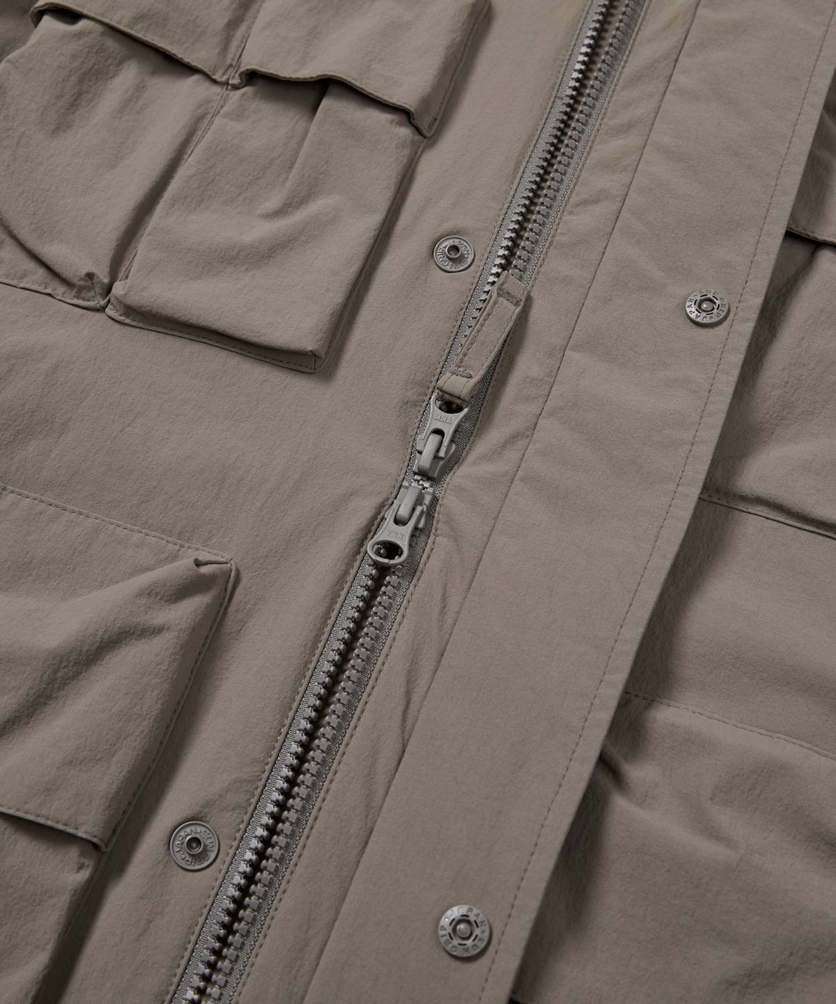 스노우피크 어패럴(SNOWPEAK APPAREL) 루트 유틸리티 바람막이 (S24FMRWB66) Dark Khaki